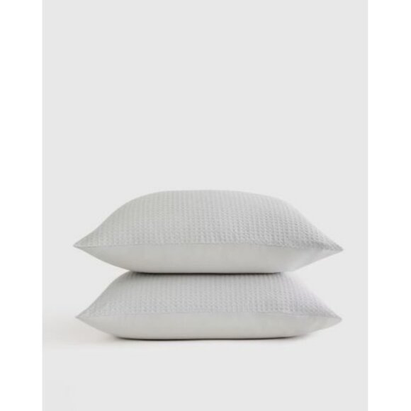 NWOT Quince Light Grey King Sham Set – Organic Luxe Honeycomb, 2 Shams - Picture 1 of 3
